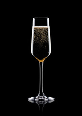 Champagne glass with bubbles with reflection