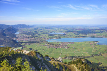Fototapeta na wymiar das ostallgäuer Alpenvorland