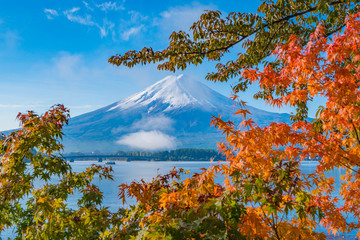 Obrazy na Plexi  Fuji 2017 wczesną jesienią