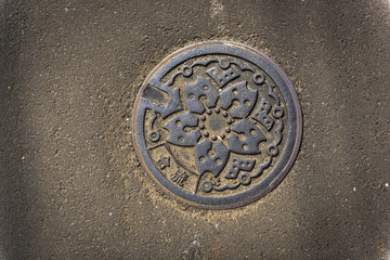 Sewer design in the streets of Tokyo