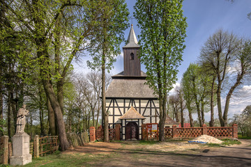 Naklejka premium Kościół Matki Boskiej Bolesnej, Tymowa, gm. Ścinawa, pow. lubiński, woj. dolnośląskie