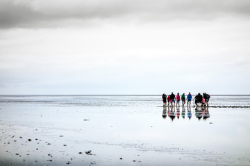 Wanderung im Weltnaturerbe Wattenmeer an der Nordsee, Deutschland