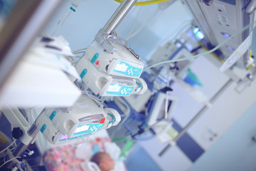 Complex of tangled tubes and technology wires in the modern NICU chamber
