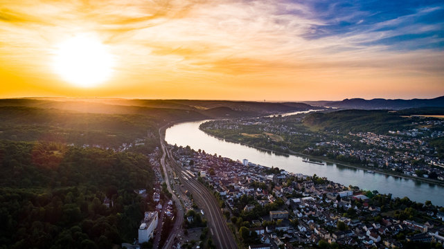Remagen am Rhein bei Sonnenuntergang