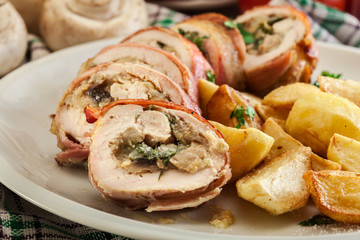 Chicken breast stuffed with champignon