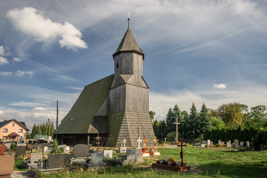 Kościół Świętej Trójcy, Krzywiczyny, gm. Wołczyn, pow. kluczborski, woj. opolskie