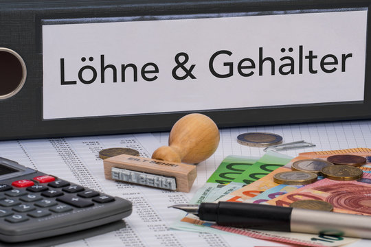 Aktenordner (schwarz) mit Beschriftung L&ouml;hne & Geh&auml;lter