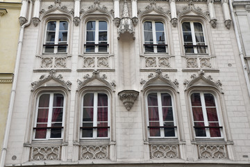 Fototapeta na wymiar Immeuble parisien à décor Renaissance