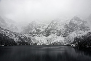 Morskie Oko lake © neporozhnii