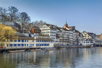 Fototapeta na wymiar embankment of Limmat river, Zurich