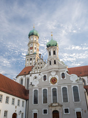 Fototapeta na wymiar Basilika St. Ulrich und Afra in Augsburg