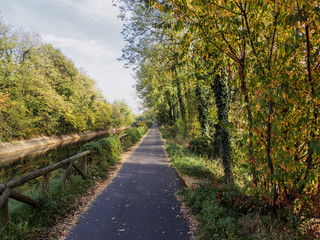 Fototapeta na wymiar Bike path at Busto Garolfo along the canal Villoresi