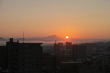Fototapeta na wymiar 島根県松江市から見た早朝の出雲富士　大山