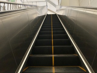 escalator 