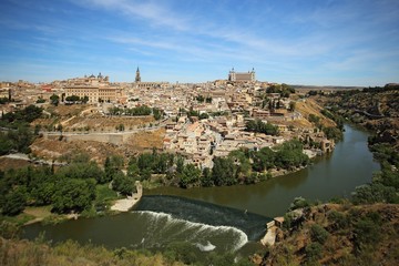 Fototapeta na wymiar Panorama of the medieval city of Toledo