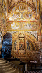 Fototapeta na wymiar Interior of Matthias Church. Budapest, Hungary