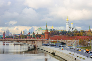 Obraz premium Москва. Набережная Москвы-реки. Кремль.