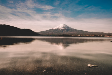 Obraz premium mt.Fuji in kawaguchiko lake,Kawaguchiko lake of Japan,Mount Fuji, Kawaguchi Lake, Japan.