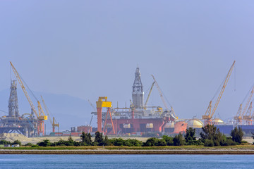 Obraz premium Pengerang Deepwater Petroleum Terminal construction in progress.