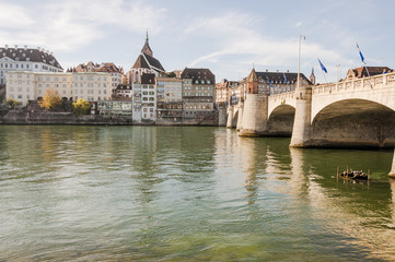 Basel, Stadt, Altstadt, Martinskirche, Kirche, Rhein, Rheinufer, Grossbasel, Rheinsprung, Rheinbrücke, Herbst, Basel-Stadt, Schweiz