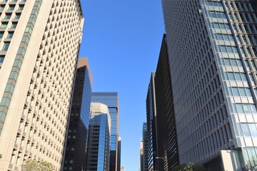 Fototapeta premium 東京・大手町の高層ビル群 / Skyscrapers in Otemachi, Tokyo