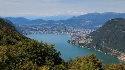 Fototapeta na wymiar Lugano dalla valle d'Intelvi