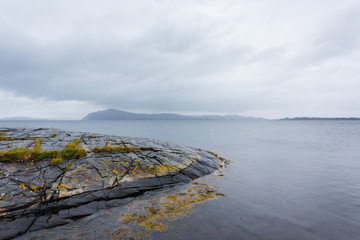 Fototapeta na wymiar Nordic stony shore