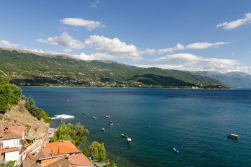 Obraz premium Ohrid Lake and the beaches around the lake with the background scene of Ohrid Town 