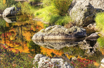 Fall Fire Orange Red Colors Reflection Wenatchee River Valley Leavenworth Washington