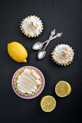 Tartlet with Italian meringue