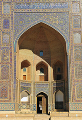 Fototapeta na wymiar Bukhara: Miri Arab Madrasa