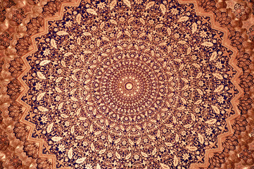 Round shape oriental pattern