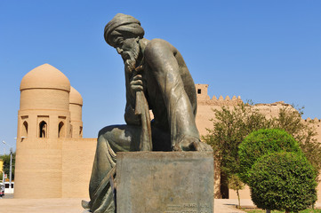 Khiva: Muhhamad ibn Muso monument