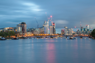 Fototapeta premium London Cityscape, Tamiza o zmierzchu