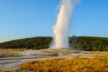Old Faithful Geyser, Yellowstone National Park, Wyoming