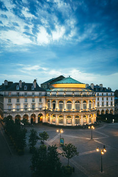 Opéra de la ville de Rennes en heure bleue, Bretagne