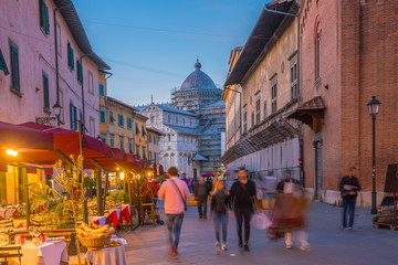 Restaurants in old town of Pisa