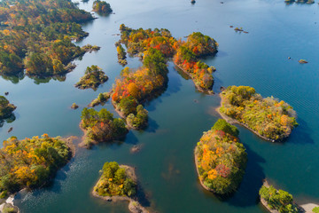 紅葉の裏磐梯桧原湖空撮