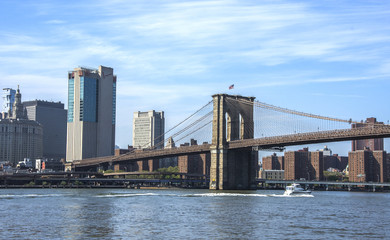 Fototapeta na wymiar View of Brooklyn bridge in New York city