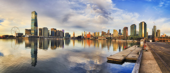 Obraz premium Panorama ME Docklands Dist