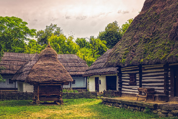 Fototapeta na wymiar Romanian traditional village