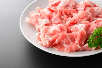豚肉　切り落とし