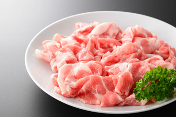 豚肉　切り落とし