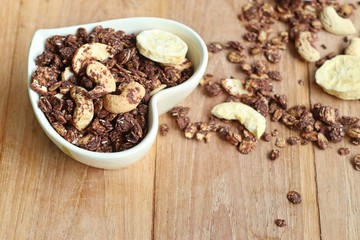 healthy granola with cashew