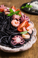 Black spaghetti with seafood