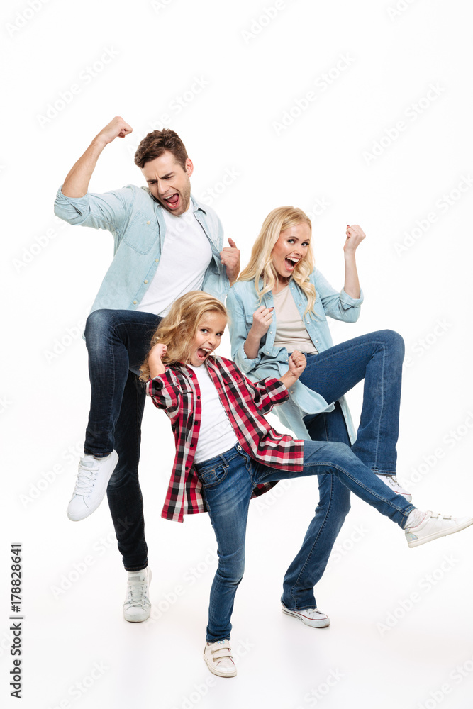 Poster Full length portrait of a happy satisfied family