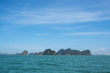Fototapeta na wymiar Sea and mountains in island Krabi, Thailand.