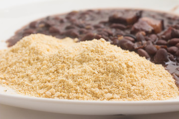 Cassava Farofa with Black Beans cooked.