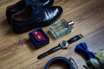 bow tie,shoes,belt,clock,cufflincs,bride's bouquet,the groom morning,businessman, wedding, man...