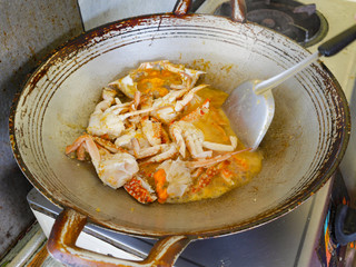 hot and spicy fried crab